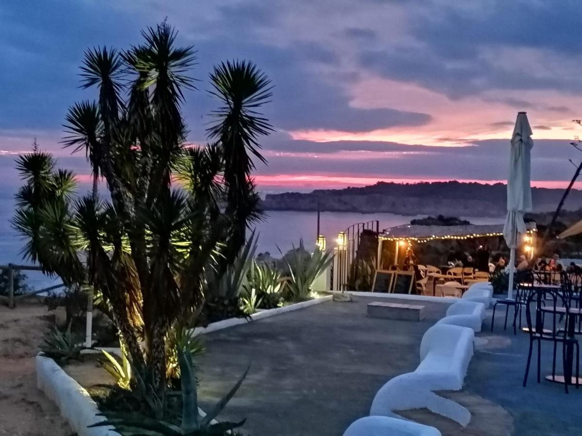 Beachfront Seaview Litoralmar Apt, Fast Wifi, Airco, Pool, Private Parking ポルティマン エクステリア 写真